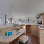lagoon400_salon